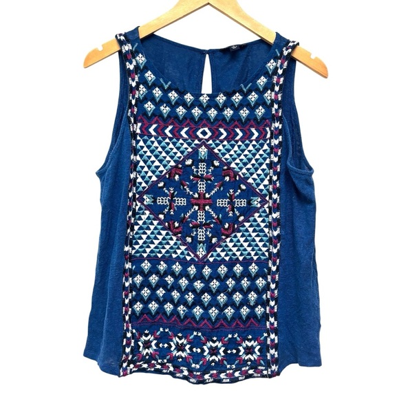 Lucky Brand Geometric Embroidered Sleeveless Top - Picture 2 of 12